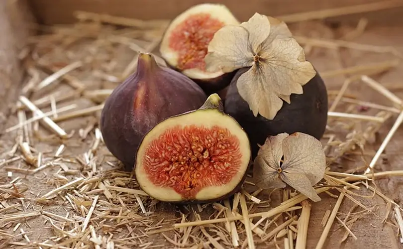 How Figs Help Lower Blood Sugar and Improve The Digestive System